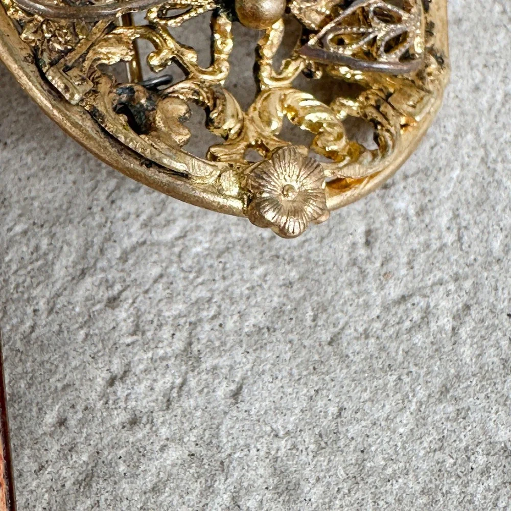 Vintage Gold Tone Filigree Brooch Pin Large Blue Cabochon Stone‎ w/ Patina